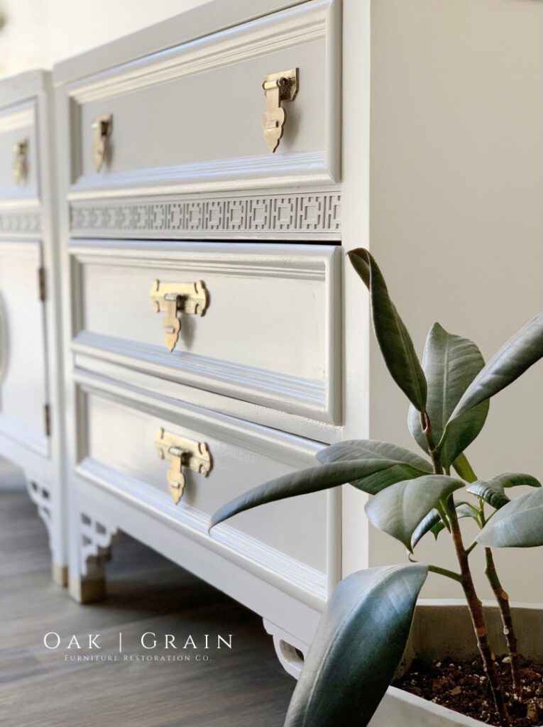 WHITE PAINTED NIGHT STANDS