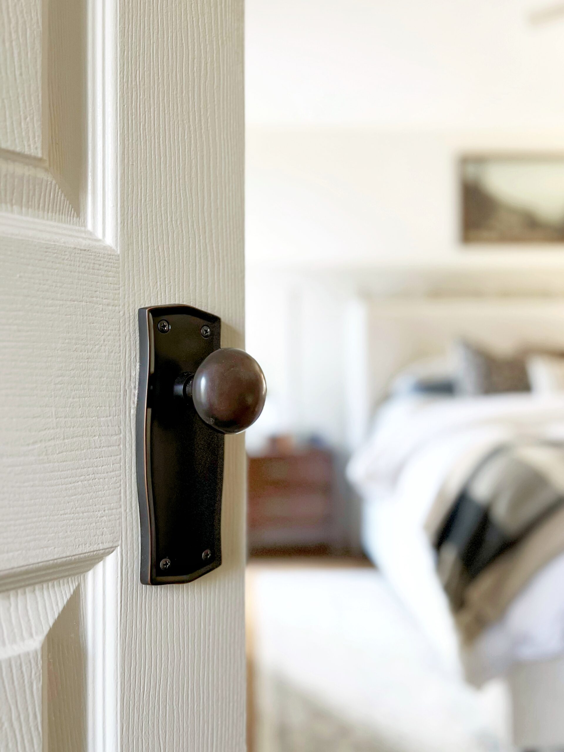 The Different Types of Door Knobs and Handles