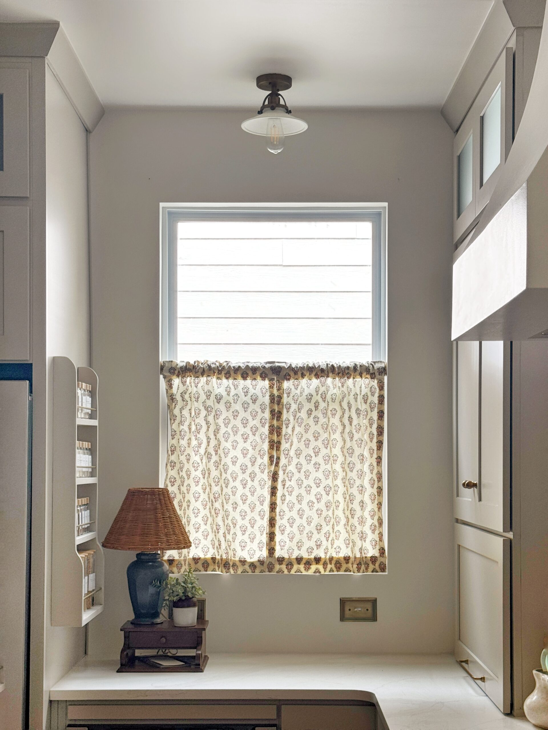 Deciding on Flush Mount Lighting for Your Kitchen
